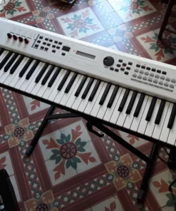 Yamaha MOTIF MX61