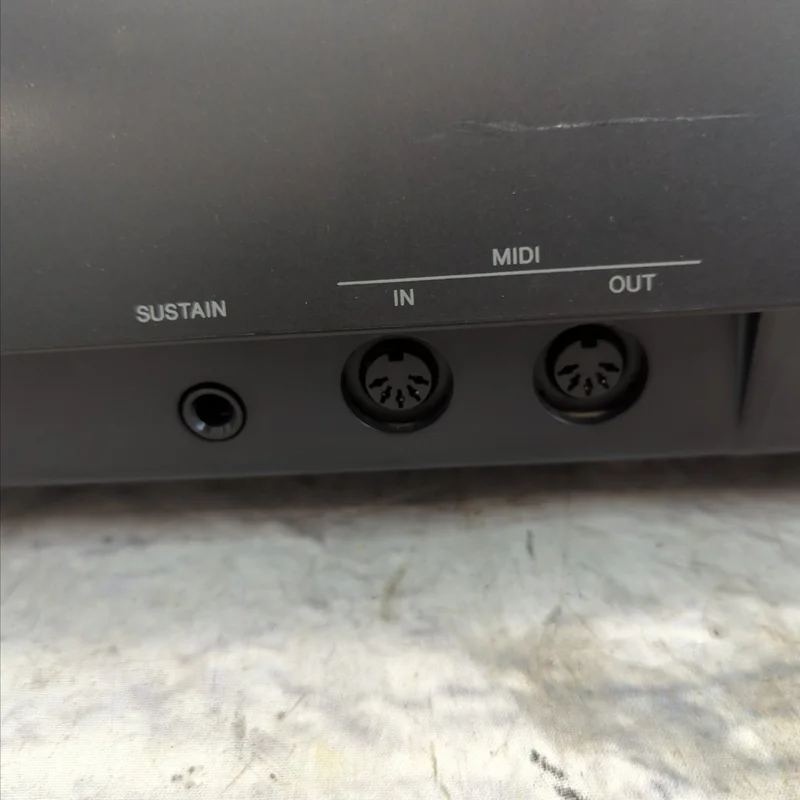 YAMAHA NP-31