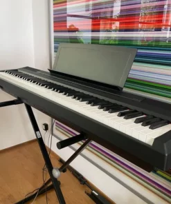 YAMAHA P-105 (3 pedals)