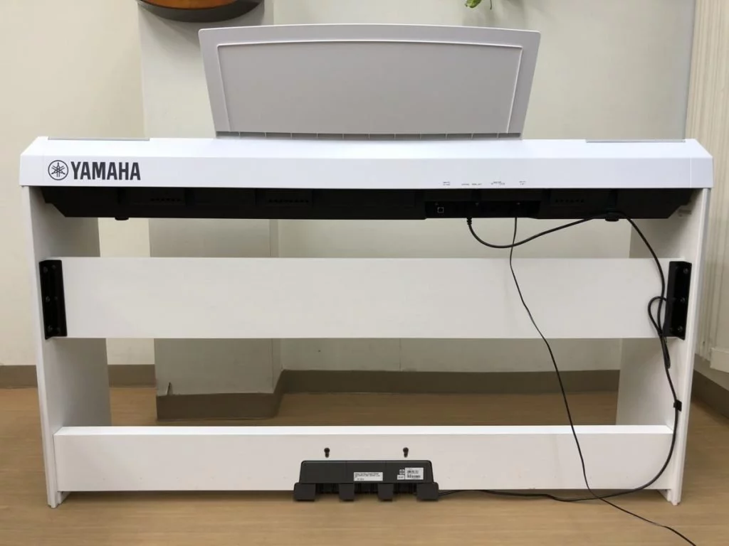 Đàn piano Yamaha YAMAHA P-105 (1 pedal) – Chi tiết bàn phím