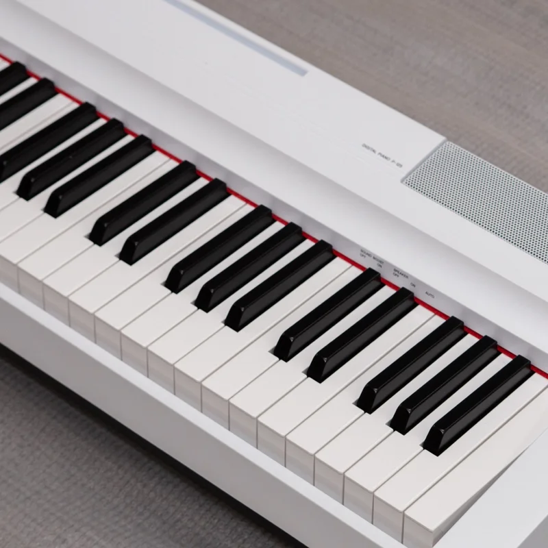 YAMAHA P-125 WH