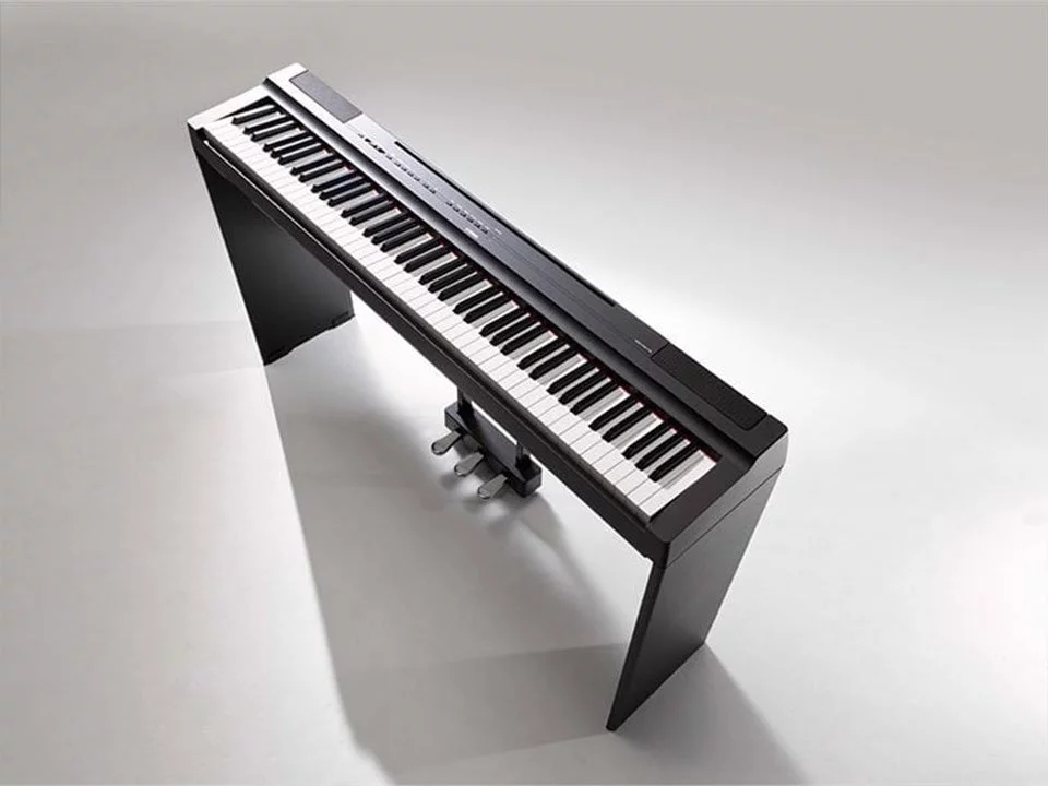 YAMAHA P-125 BK