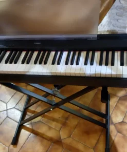 YAMAHA P-95