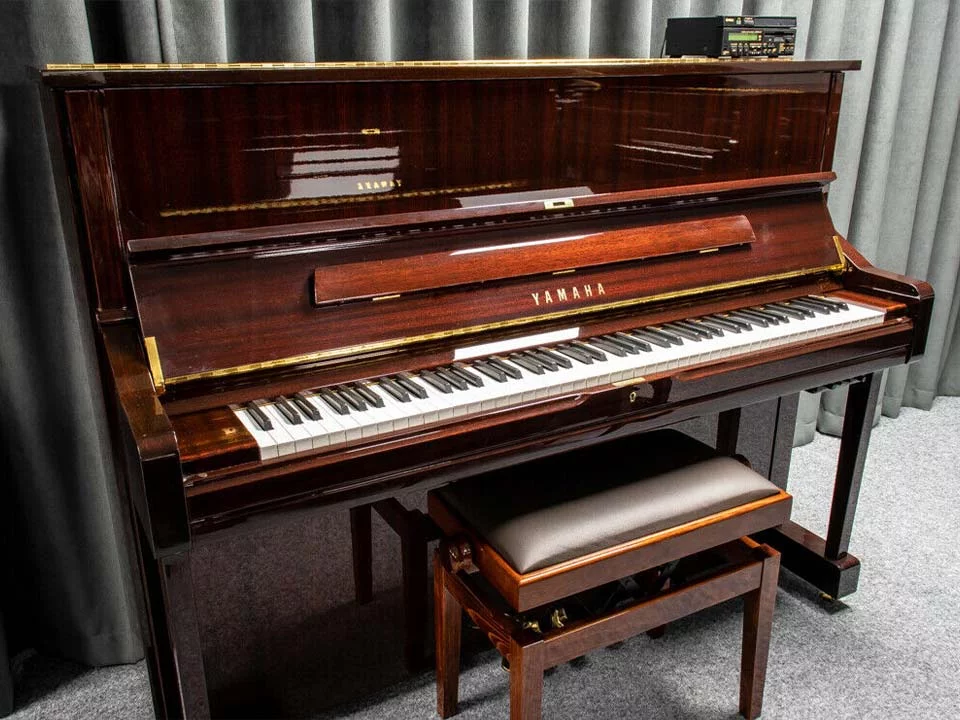 YAMAHA U1 PM