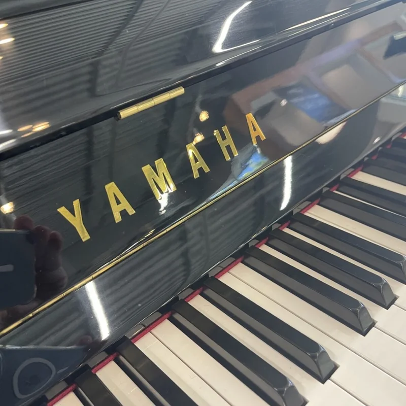 Đàn piano Yamaha YAMAHA U1 TA2 TRANSACOUSTIC™ – Chi tiết bàn phím