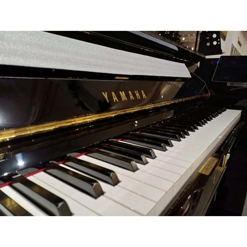 Review YAMAHA U1 TA3 TRANSACOUSTIC™ – Hình ảnh thực tế tại showroom Nah Music
