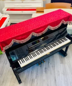 YAMAHA U1A