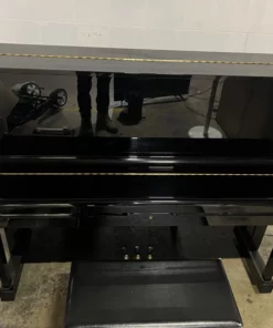 YAMAHA U1E Wh