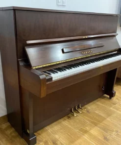 YAMAHA U1E Wn