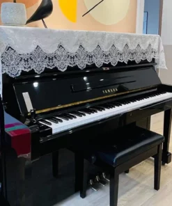 YAMAHA U1G
