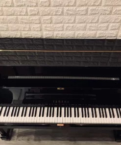 YAMAHA U1G