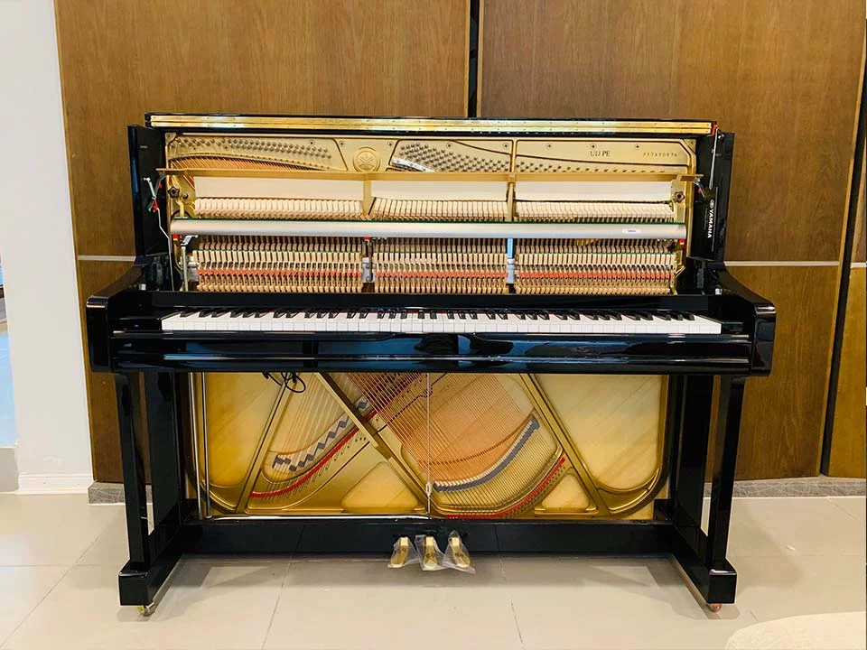 YAMAHA U1J SC3 PE