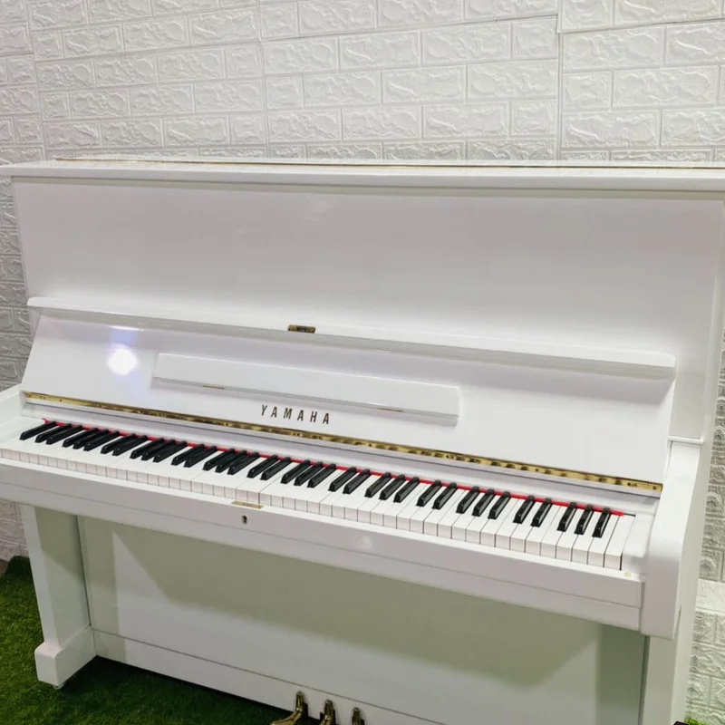 Yamaha U2F WH - Nah Music