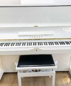 YAMAHA U2B