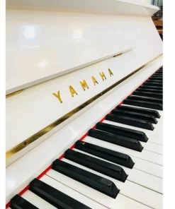 YAMAHA U2B