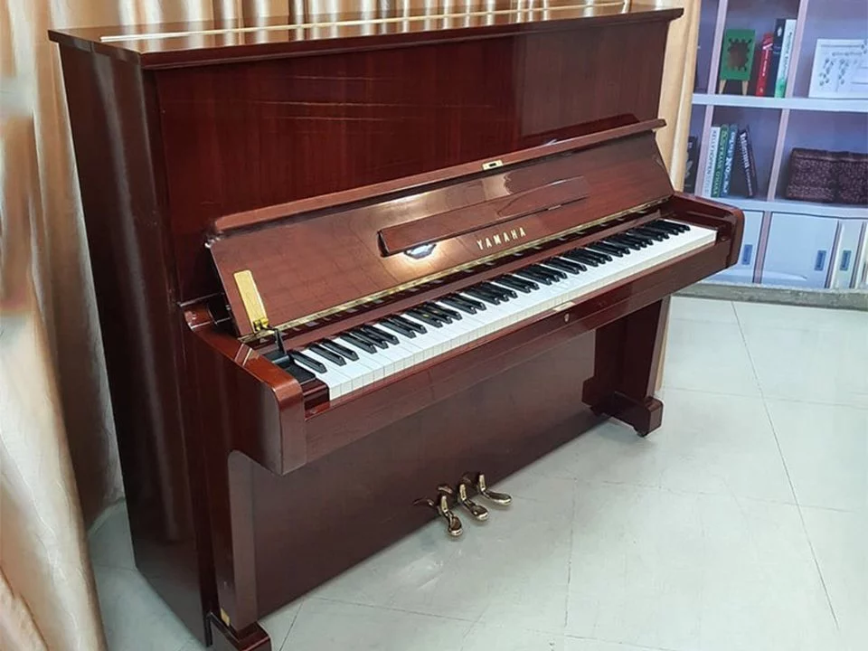 YAMAHA U2C Mh - Đàn Piano Yamaha tại Nah Music