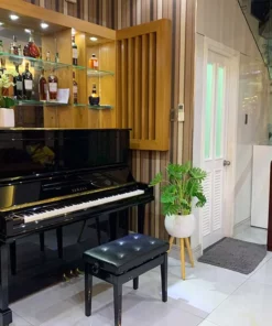 YAMAHA U30A