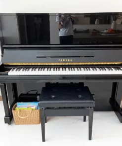 YAMAHA U30BL