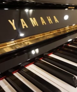 YAMAHA U30BL