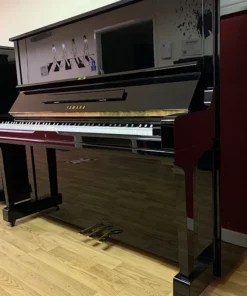 YAMAHA U30BL