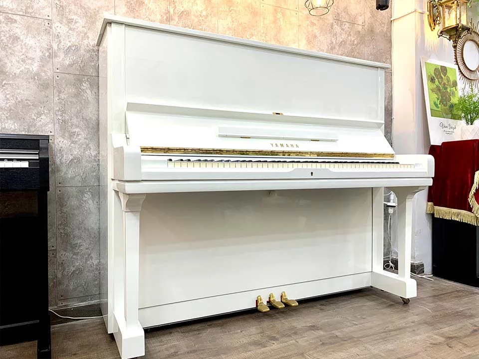 YAMAHA U3G WH