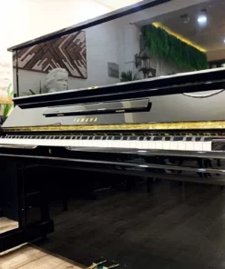 YAMAHA U3G