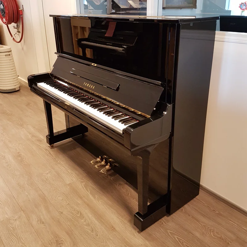 YAMAHA U3H seri 3