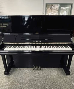YAMAHA U3M
