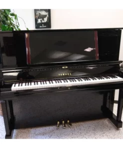 YAMAHA U5 WH