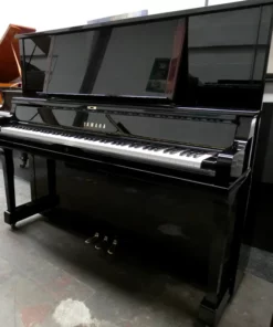 YAMAHA U5 WH