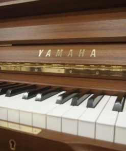 YAMAHA U7H