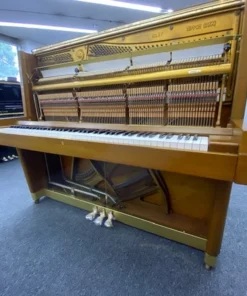 YAMAHA U7H