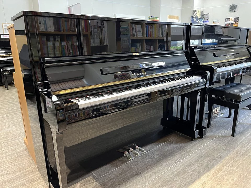 YAMAHA UX1 - Đàn Piano Yamaha tại Nah Music
