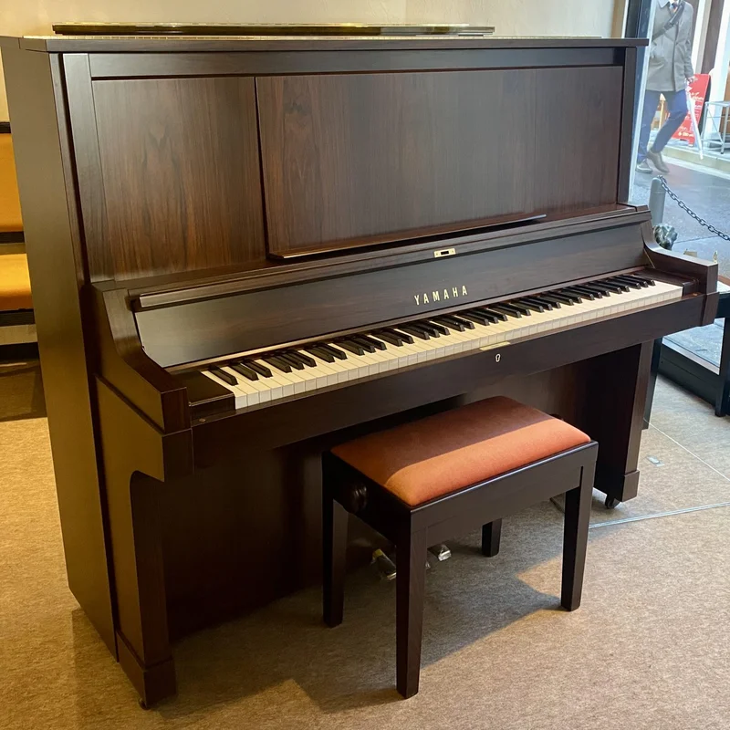 Review YAMAHA W101B PW – Hình ảnh thực tế tại showroom Nah Music