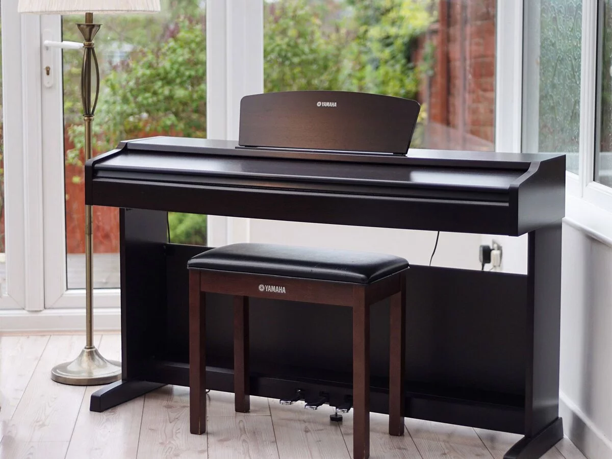 YAMAHA YDP-121