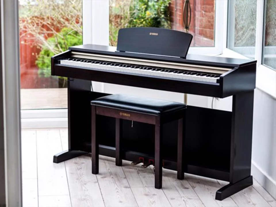 YAMAHA YDP-151 R
