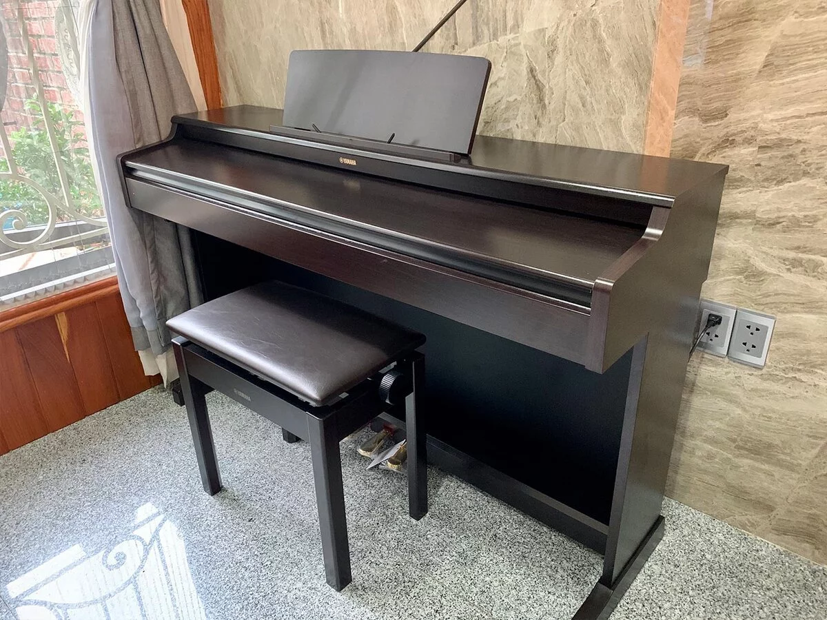 YAMAHA YDP-164 R (USED)