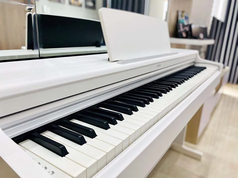 YAMAHA YDP-164 WH