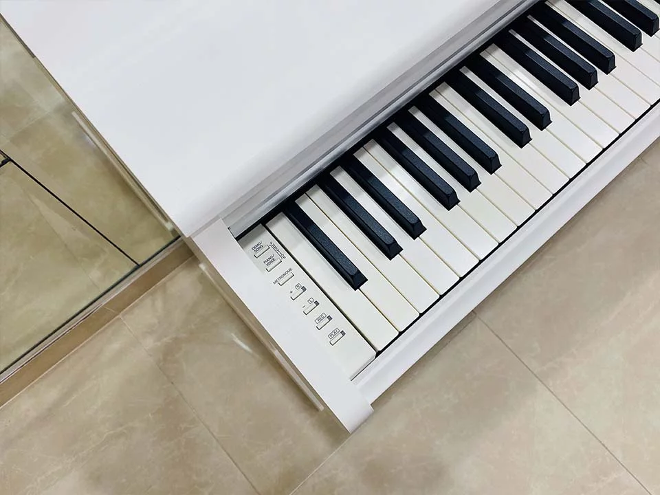 YAMAHA YDP-164 WH - Nah Music