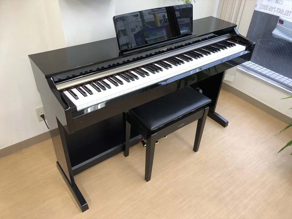 YAMAHA YDP-162 PE